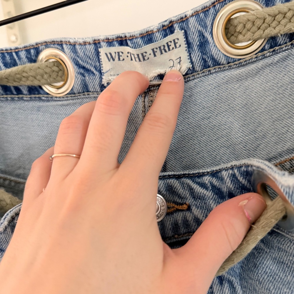 Free People We The Free Moxie Low Slung Barrel Jeans Blue Patchwork Rope Belt 27 - Picture 3 of 7